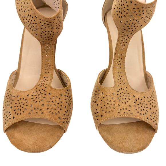 Torrid Faux Suede T-Strap Floral Cut Out Zip Stilleto Heel Sandals Sz 11 Boho - Picture 4 of 14